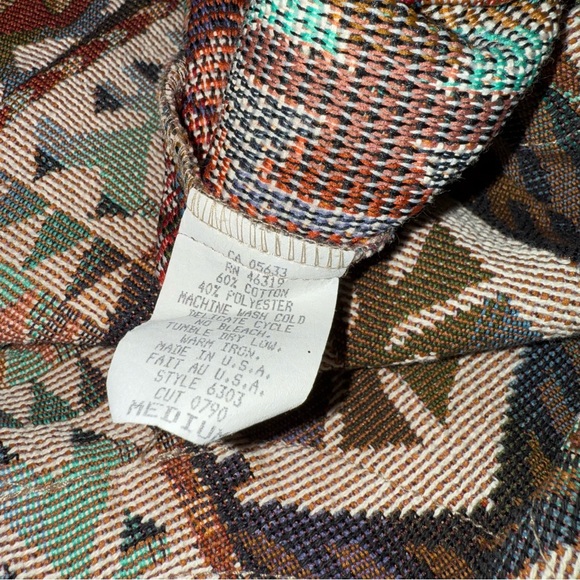 Vintage Gotcha Covered Multicolor Patterned Vest - Picture 9 of 10